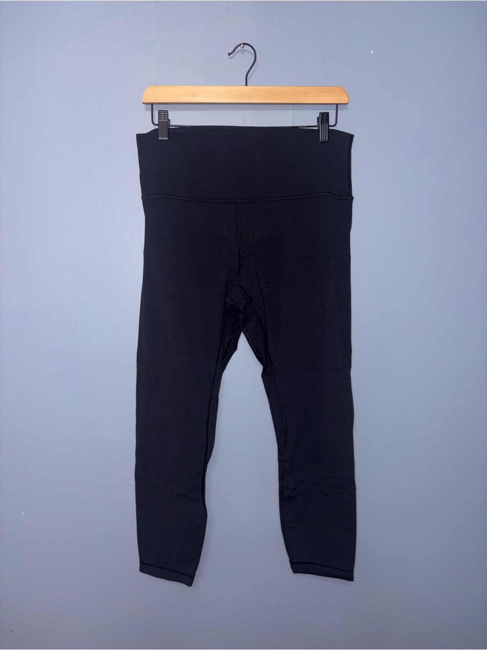 Lululemon • Black Leggings